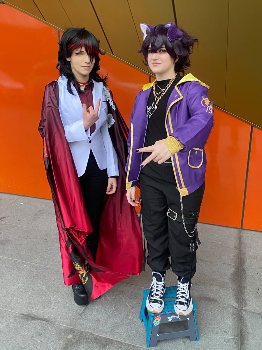 TheGemCosplay's tweet photo. The #shorto agenda was out in full force yesterday 

Vox: @Bluasshen 

#ArtoftheRogue #Akurylic https://t.co/MFR7aXVEqH