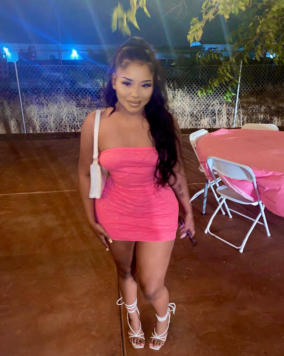 Foreeignm's tweet photo. Pretty in pink 💞 https://t.co/sk4TTxzHYm