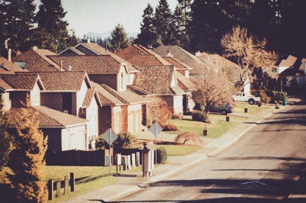 Тред: ау, в которой... 
————
...персонажи #bsd - жители небольшого коттеджного посёлка, где все друг друга знают и почти ничего не происходит