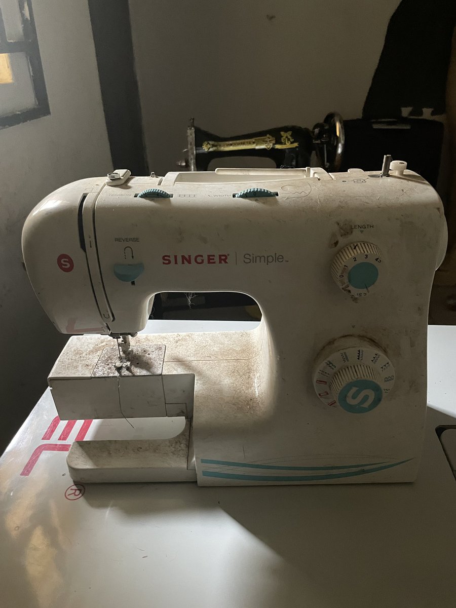 mobolajijohnsn's tweet photo. Yo! Holla If you or anyone you love needs anything here.
Location: Abuja
Bonuses: wedding gown, reception jumpsuit and lots more
#Abuja #portable #DaniellaPeters𓃵 #BBNajia7 #FireBoy #Asake #DanielRegha #soludo #nene #usman #Oshiomhole #MsDSF https://t.co/B7TTosiTCe