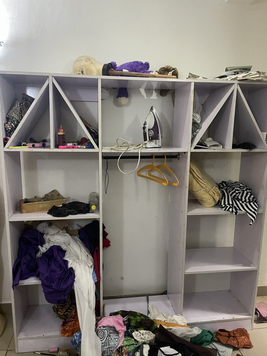mobolajijohnsn's tweet photo. Yo! Holla If you or anyone you love needs anything here.
Location: Abuja
Bonuses: wedding gown, reception jumpsuit and lots more
#Abuja #portable #DaniellaPeters𓃵 #BBNajia7 #FireBoy #Asake #DanielRegha #soludo #nene #usman #Oshiomhole #MsDSF https://t.co/B7TTosiTCe