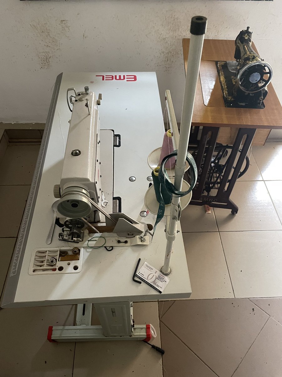 mobolajijohnsn's tweet photo. Yo! Holla If you or anyone you love needs anything here.
Location: Abuja
Bonuses: wedding gown, reception jumpsuit and lots more
#Abuja #portable #DaniellaPeters𓃵 #BBNajia7 #FireBoy #Asake #DanielRegha #soludo #nene #usman #Oshiomhole #MsDSF https://t.co/B7TTosiTCe