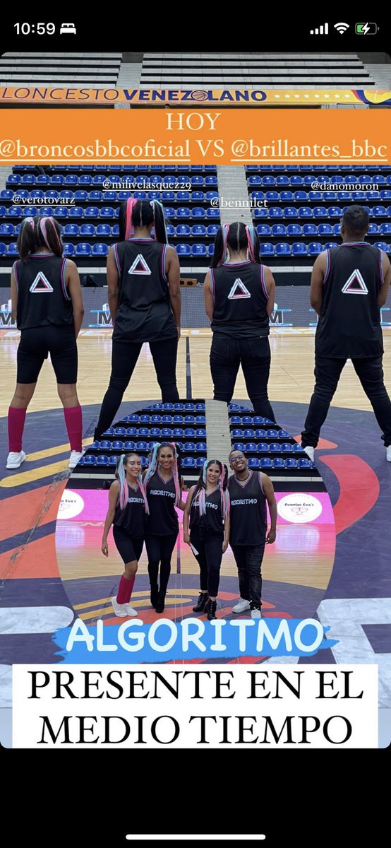 bennilet's tweet image. Volví a las tablas después de 7 años, los nervios, presión y emoción sigue siendo la misma pero ahora también siendo Directora de @algoritmo_ve viendo el talento de mis niñas me llena aún más 💖💙