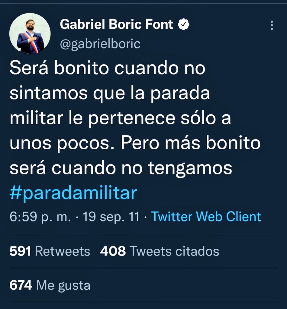 RepublicanoCh's tweet photo. PARADA MILITAR Un millón de pifias para el Merluzo. Que se escuche hasta China y de la vuelta al mundo la PIFIADERA más tremenda en la historia.
#BoricPifiado 
#ParadaMilitar2022 https://t.co/ZrvwtXcomd