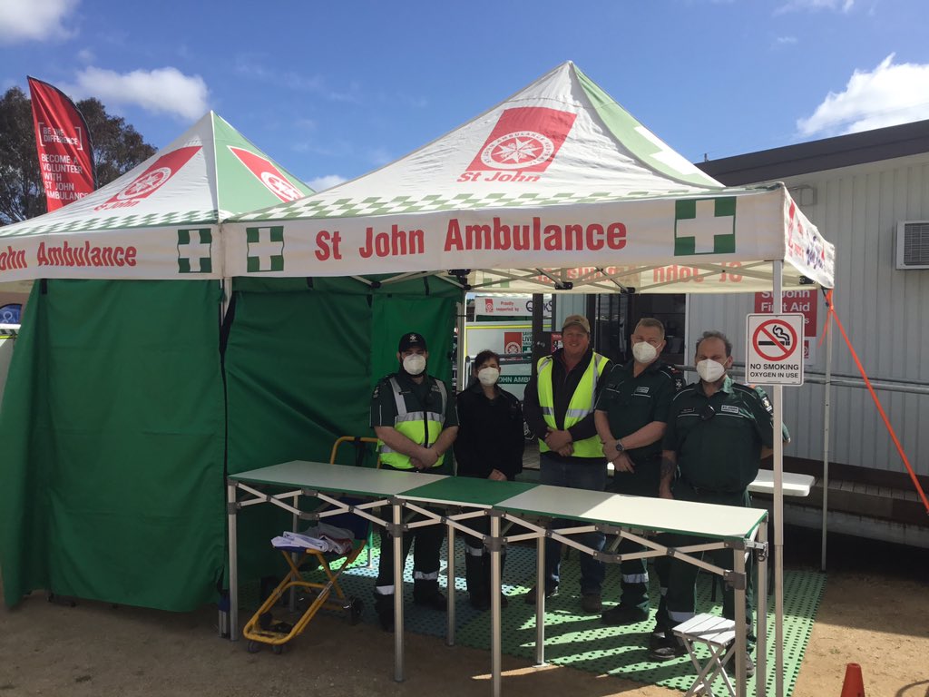 HentyMachineryFieldDays tweet media