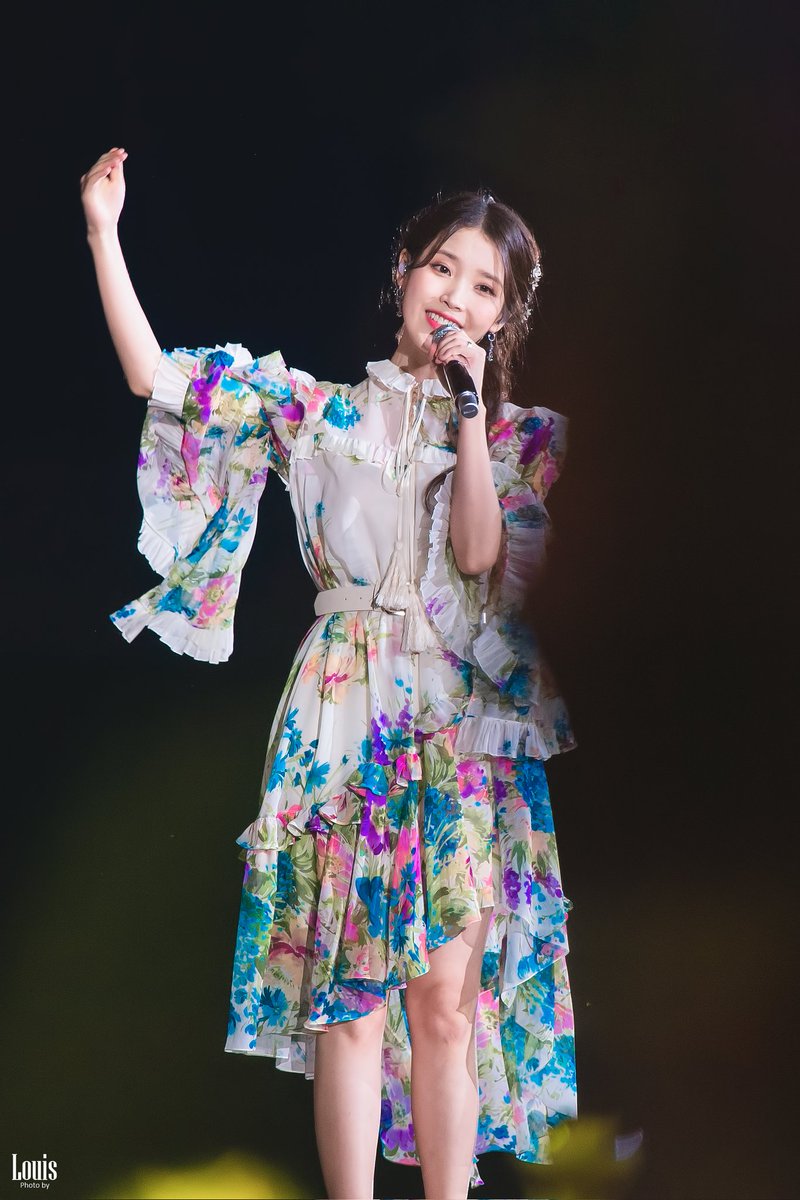 Louis❄ tweet media