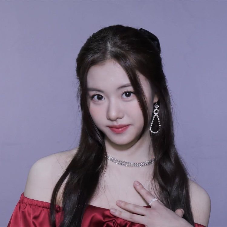 Hello Serenes! This is a new Kim Garam fan account dedicated to tracking the view and like count on all Kim Garam fancams! Please help us in supporting our beautiful princess Kim Garam ♡ ♡ ♡

#KimGaram #Garam #Serenes #김가람 #가람
