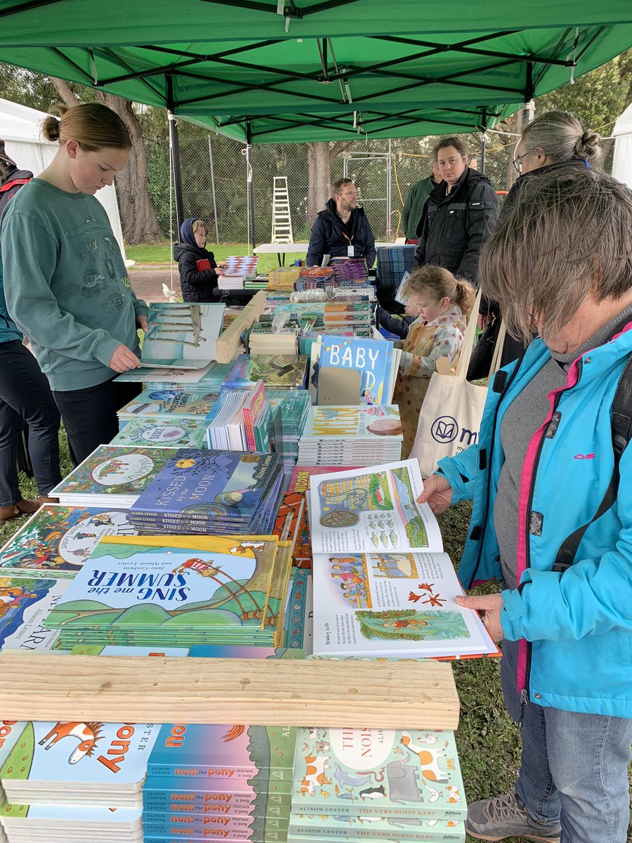 AndreaRowe_au's tweet photo. Big thanks the @Little_Bookroom for top book selling / book signing endurance in blustery conditions at #FishyStories #FishCreekChildrensLiteratureDay @HardieGrantCP https://t.co/nwZqTzRXkh