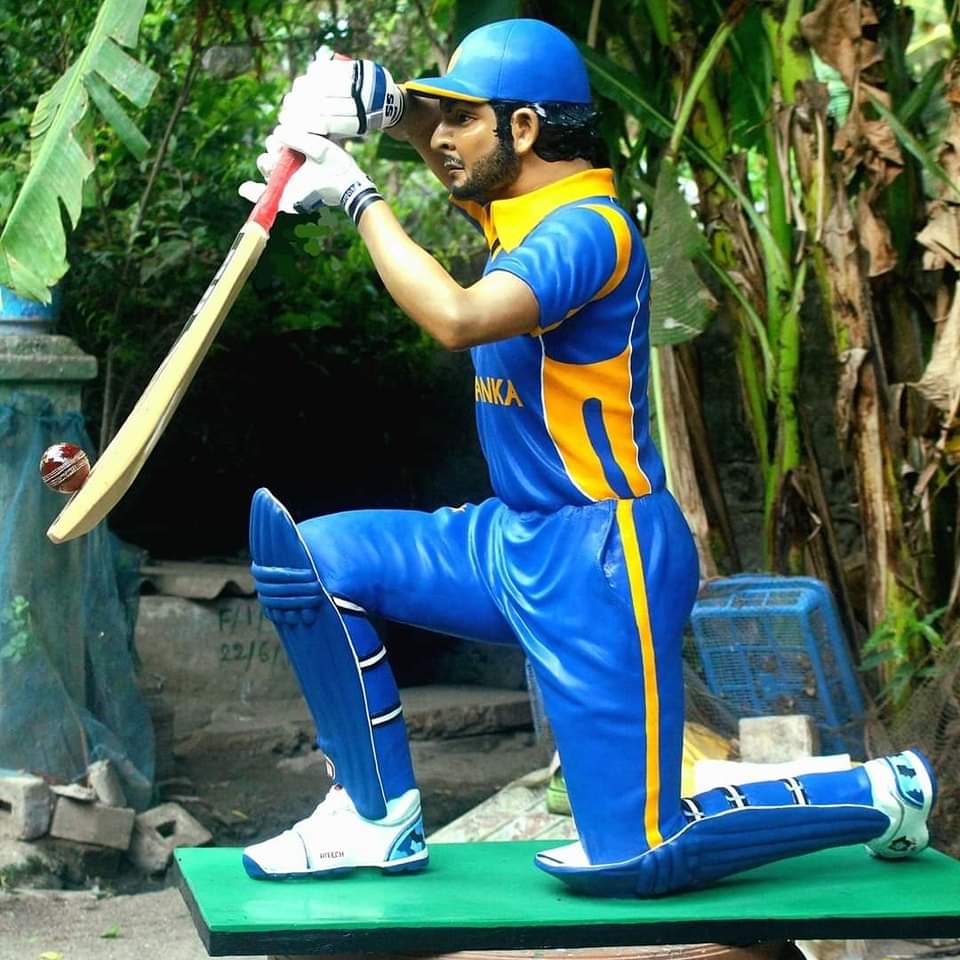 helithamh's tweet photo. @KumarSanga2 Your cover drive is now carved in to a statue! https://t.co/SvLpCC2UP5