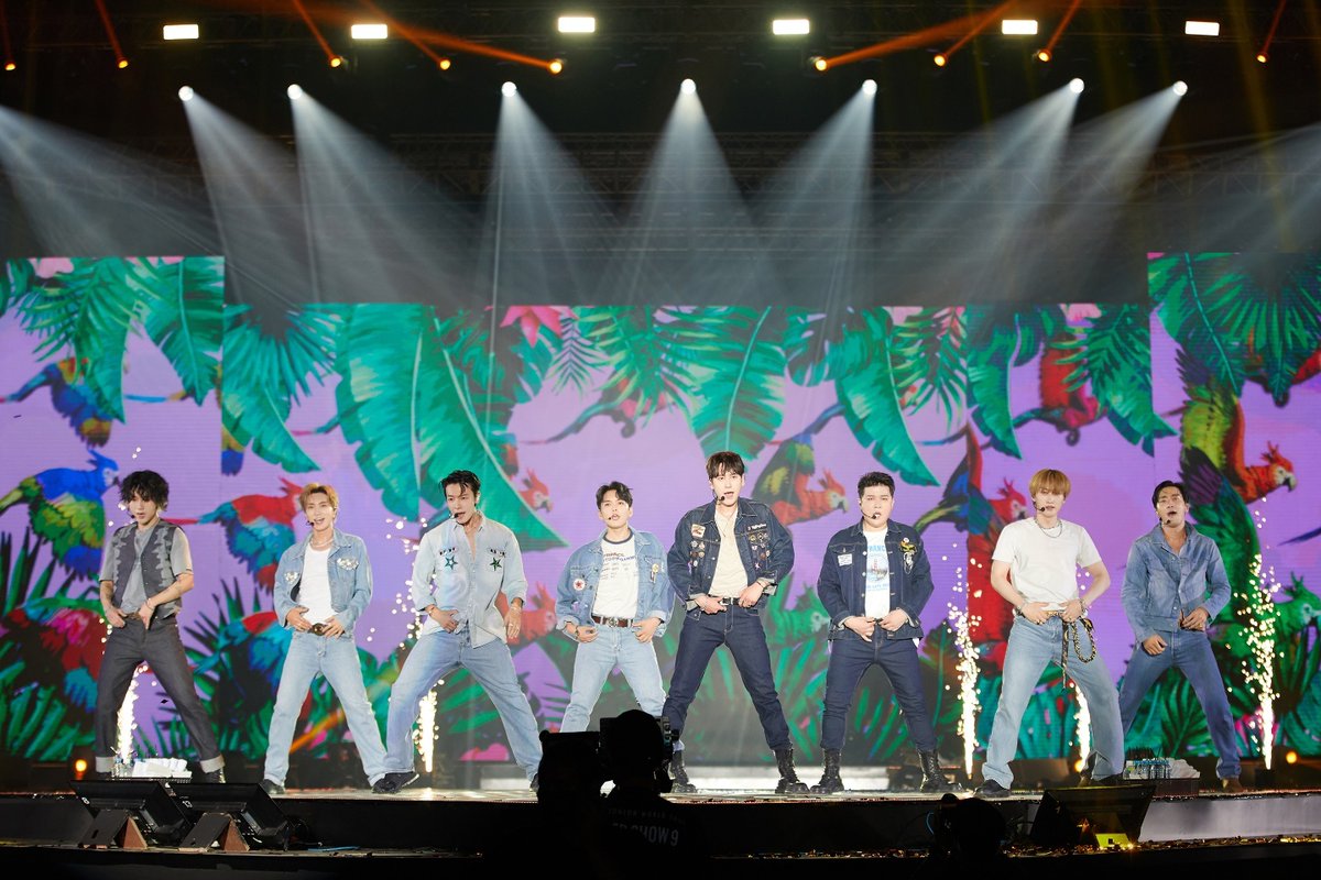 SMTOWN_Idn's tweet photo. ‘Legenda K-POP’ SUPER JUNIOR Sukses Menyelesaikan 'SUPER SHOW 9 : ROAD' di Jakarta

Cek info lengkapnya di Official Facebook Page SMTOWN Indonesia
👉🏻https://t.co/k19FMmsQ5u

@SJofficial 
#SUPERJUNIOR
#SUPERSHOW9 #SS9 https://t.co/nc3QY36K8s