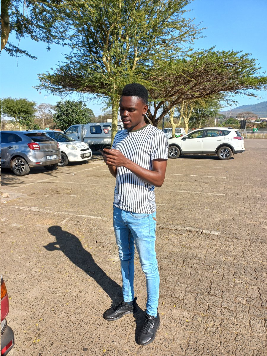 Murendi99's tweet photo. Good morning 😎 https://t.co/fvGzPzI5kM