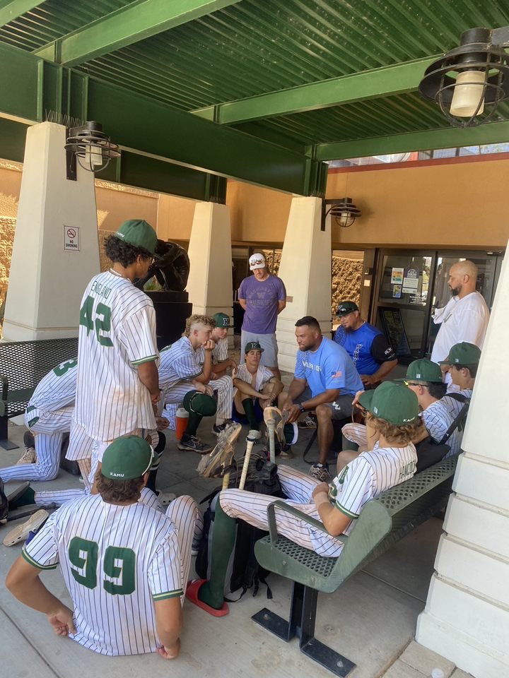 CarterHall2025's tweet photo. We came up a bit short, but I loved playing in the @PathwayBB tournament with this team. We have a lot of unfinished business. #Playing4Kamu #PathwayBB @TCS_BB https://t.co/nQU4INqdzJ