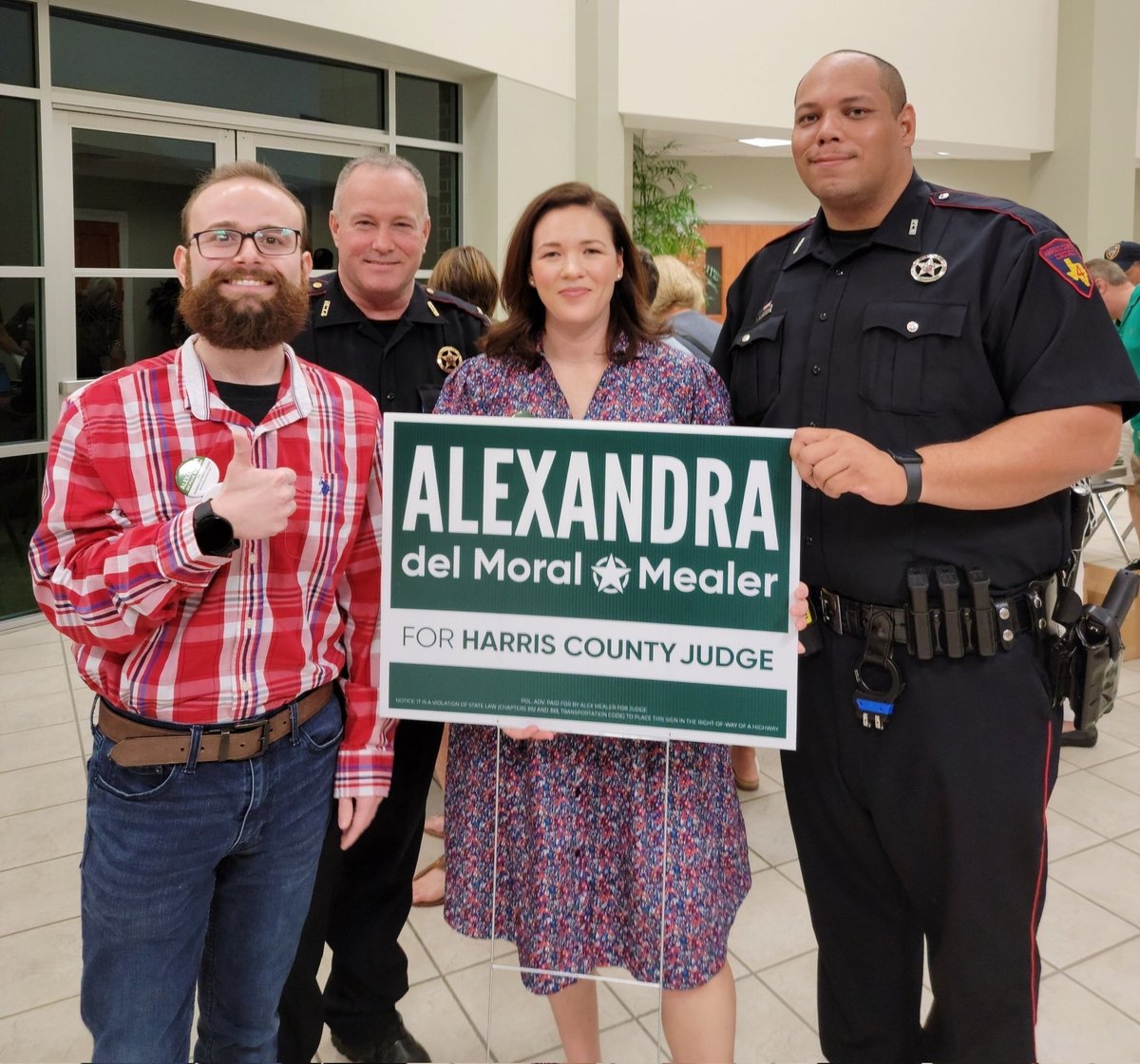 GlassDylanM's tweet image. There was such a great Sunday night turnout for @AlexMealer4HCTX! We are proud to support our good candidates, our brave law enforcement, and our community! #AlexArmy is ready to #WinBackHarrisCounty!