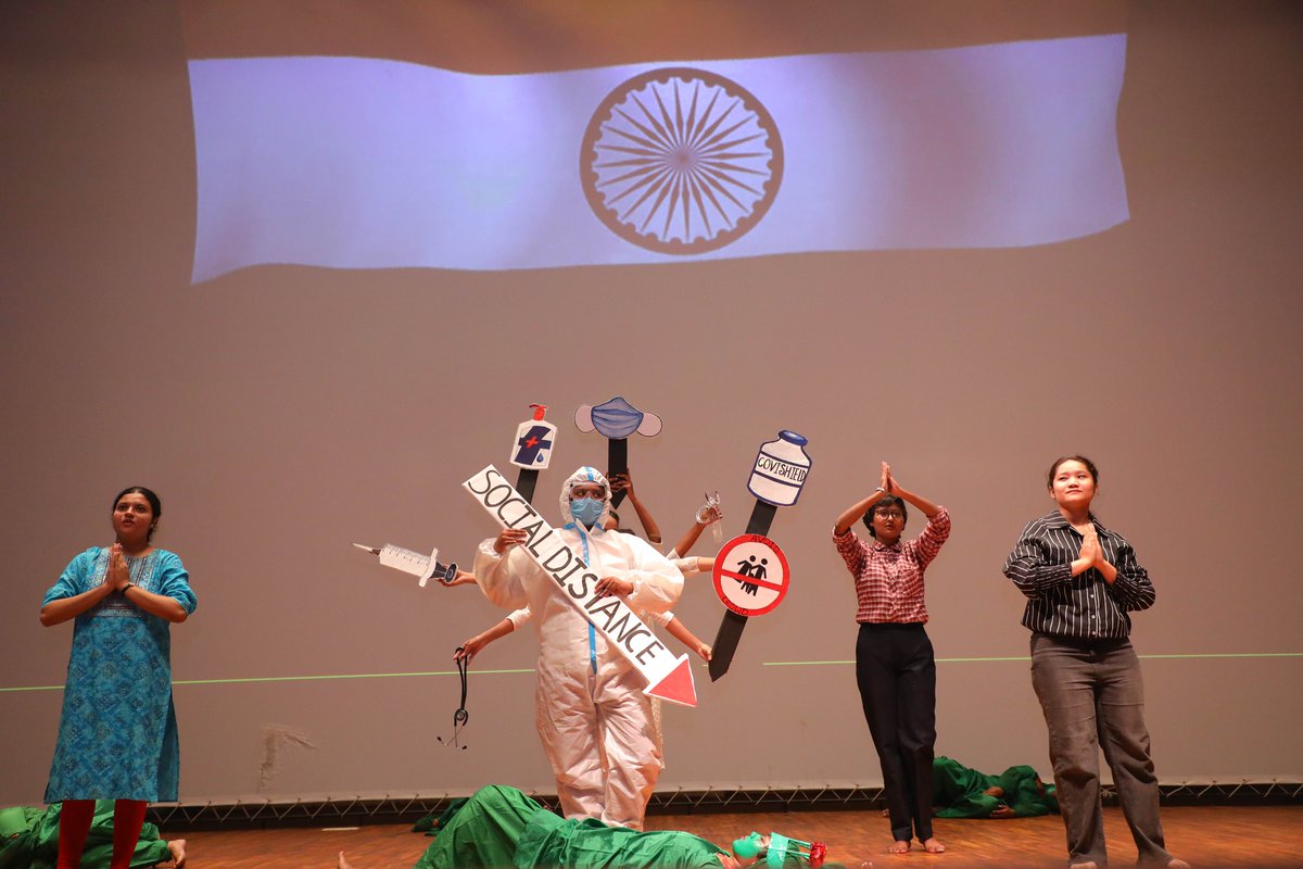 Students are performing during 3rd Institute Foundation Day evening program. @sramji57 @Drsubhassarkar @ashokaiims @MoHFW_INDIA @mansukhmandviya @PMOIndia