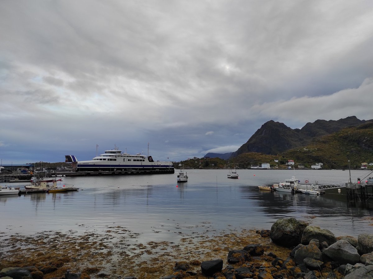 CheminTraverses's tweet photo. Jours 10 et 11 : les îles #Lofoten
Nous embarquons dans le ferry #Landegode pour traverser la mer de Norvège entre #Bodø et #Moskenes, pratiquement à l'extrêmité sud des Lofoten 🚢⛰️ https://t.co/7ygCVO6Cgj