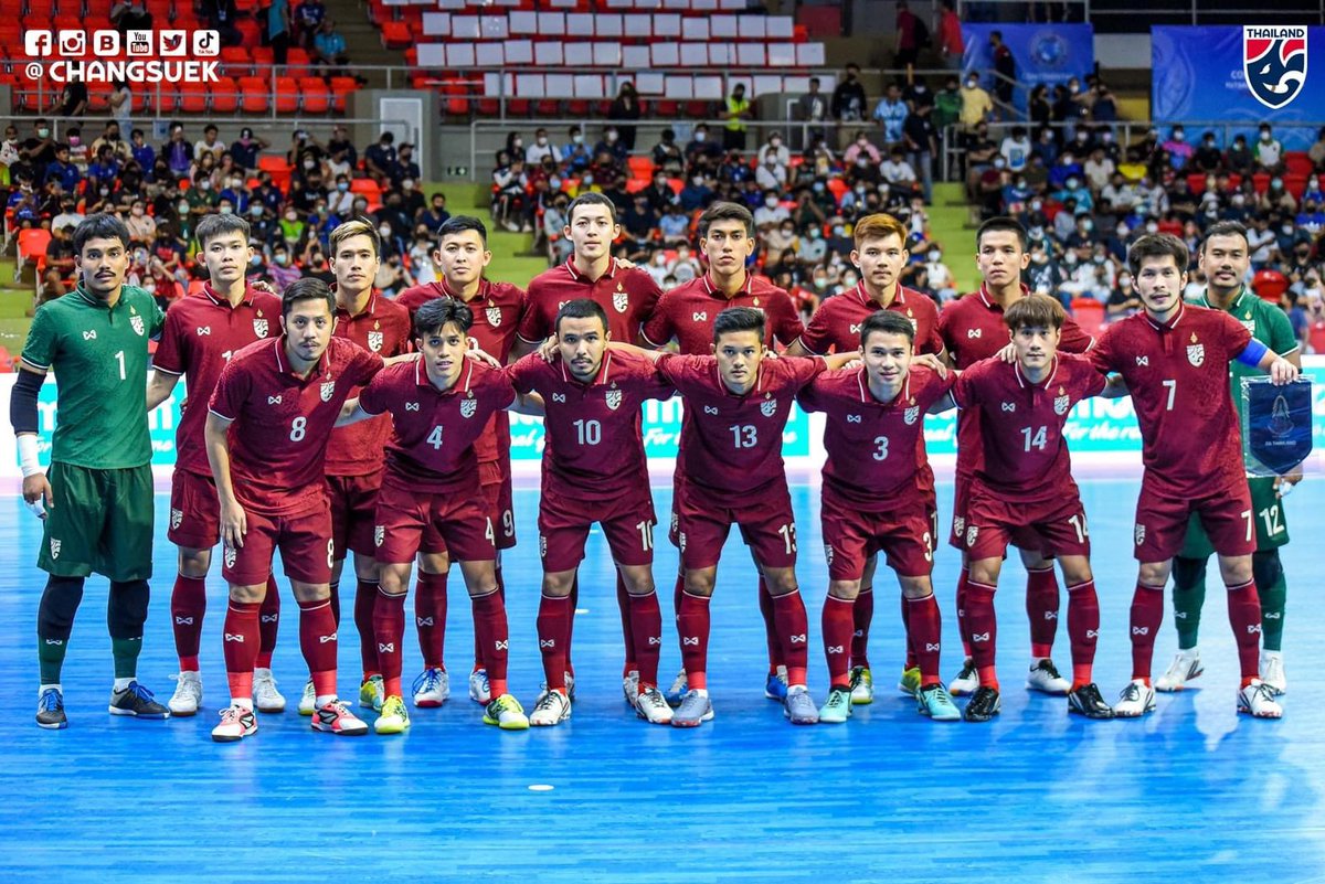 Changsuek_TH's tweet photo. #FutsalUpdate ช้างศึกโต๊ะเล็ก เกือบน็อค โมร็อกโก ก่อนเจ๊า 2-2
อ่านเพิ่มเติม : https://t.co/048gxSu6xB
#ช้างศึก #บอลไทย #ฟุตซอล #ฟุตซอลไทย #Thailand #FutsalThailand #ฟุตซอลทีมชาติไทย #ContinentalFutsalChampionship2022 https://t.co/wrxMn5NzFp
