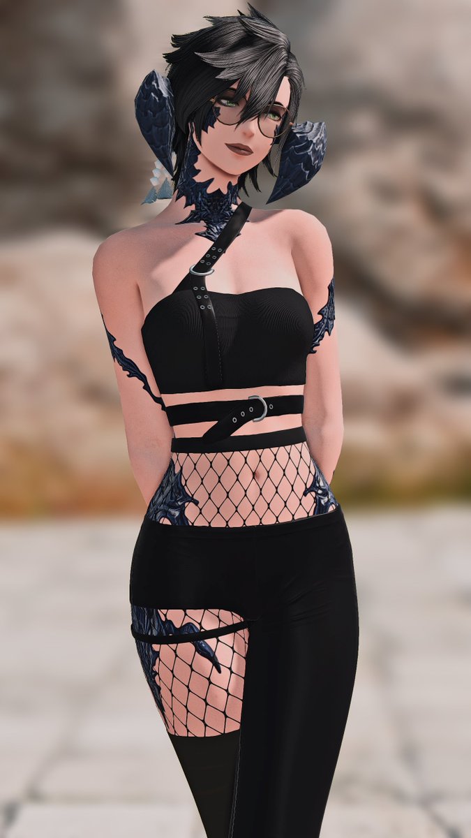 Thank you all for all the love and support lately and helping me hit 400 ~ 

As a thank you Ill be holding a little raffle!

To participate just
-Like
-Retweet
-Follow me
that's it babes <33

Winner picks an item from the mogstation of their choice.
Raffle ends 9/30 @ 12pm CST