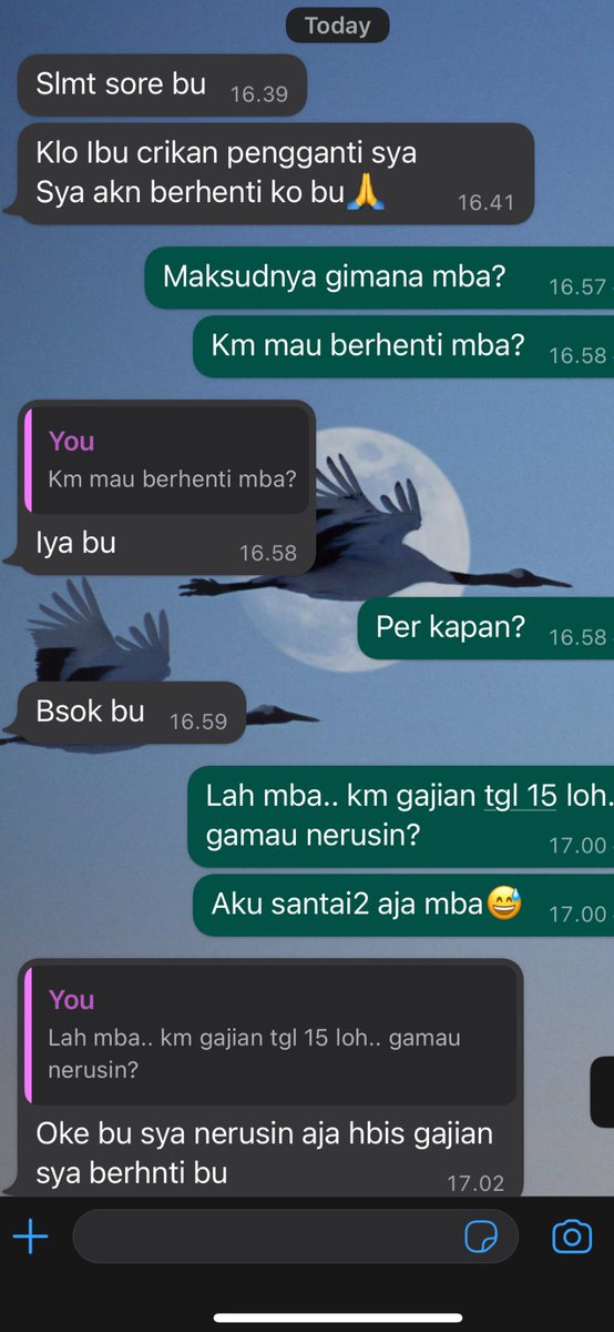 Aduh pengempu anak jaman sekarang nih nantang2in banget minta dipecat yew. Edun. Makan, perlengkapan mandi, sampe pembalut, vitamin rambut, ditanggung kabeh. Nyuci baju di mesin cuci, setrika kagak.
Dikasi tau sekali gara2 sering ke gap pas jaga anak, langsung minta dipecat🤣