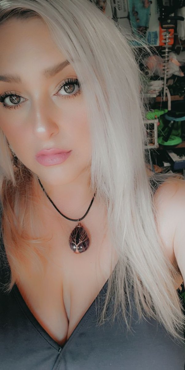 CandyLipz_pink's tweet photo. Working tonight,PER USUAL LOL! Whats everyone .up to?
#adultcontent #onlyfans #nsfw #bdsm #addme #sexygirls #adultmemes #followforfollow #naughtymemes #adultsonly #adultfun #tiktok #sexy #sweetpeach #kinkcommunity #xrated #sexualmemes #likeforlike #snowbunny #addforadd #wetwet https://t.co/QKEdjKzKH1