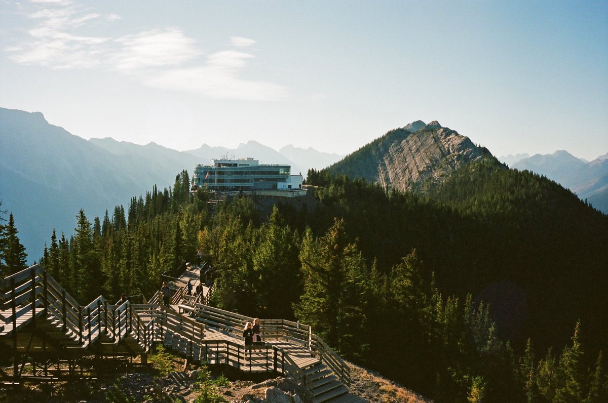 ChrisBakerF8's tweet photo. A few images from Banff. Shot on Portra 400, LeicaM2, 35mm. https://t.co/aEKoGDI1PQ