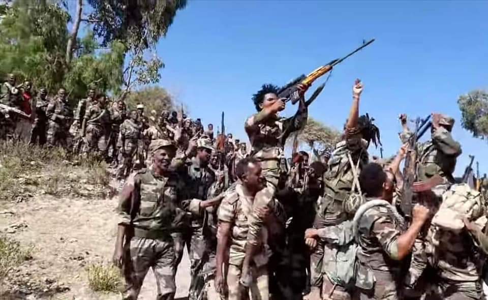 TablezH's tweet photo. Discipline, professionalism and integrity of the Eritrean Defense Forces is a matter of historic record. Today the #EDF continues to defend Eritrean sovereignty with the same exemplary values and principles. #EritreaPrevails #Eritrea #EritreanDefenseForces
#TPLFMustGo
#TPLFTerror https://t.co/mYOeSPY4Nw