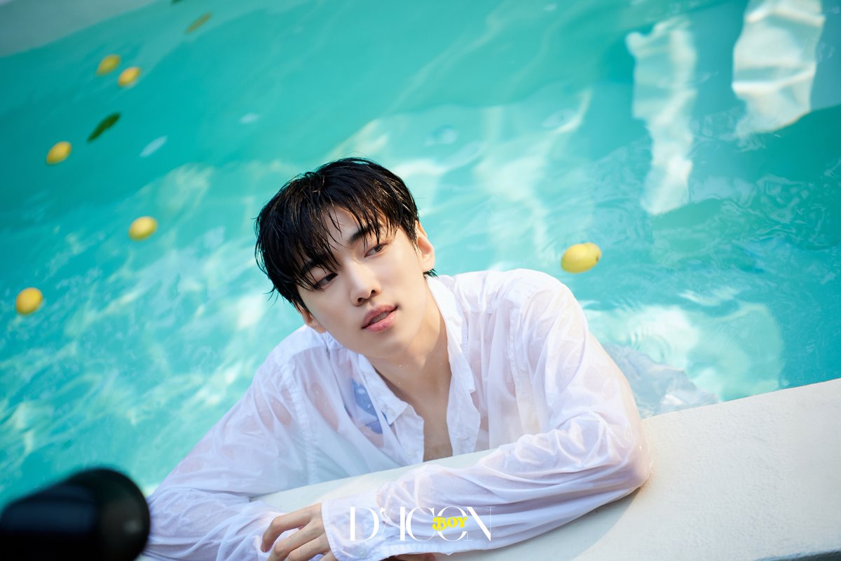 dicon_official's tweet photo. DICON BOY 비하인드 포토📸

#𝐂𝐇𝐀𝐍𝐜𝐞

청량 그 잡채 박재찬🌷
더 많은 비하인드 포토는 오직 디아이콘 보이에서🍋

#재찬 #Jaechan #朴宰燦 #DKZ #디아이콘 #DICON #DICON_BOY #디스패치 #DISPATCH @dkz_dy https://t.co/uTqto2iOE6
