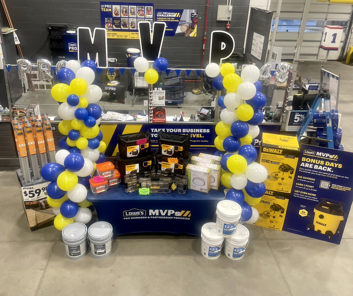 Debra Skandalos tweet media