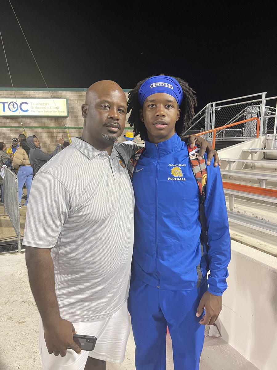 Proud Dad moment!!!!!! @KjOffixial More proud of you then you will ever know. Continue to be that living figure your brother looks up too. #yourajackson