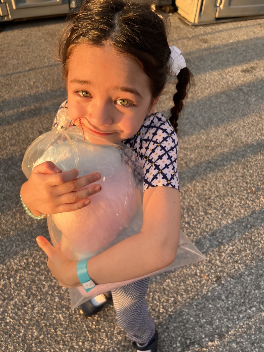 webfloss's tweet photo. Thank you so much to the random kind stranger who made my daughters night at the Central Carolina Fair in Greensboro, NC! We will #payitforward! 🥹 https://t.co/Wr6va8mnqg