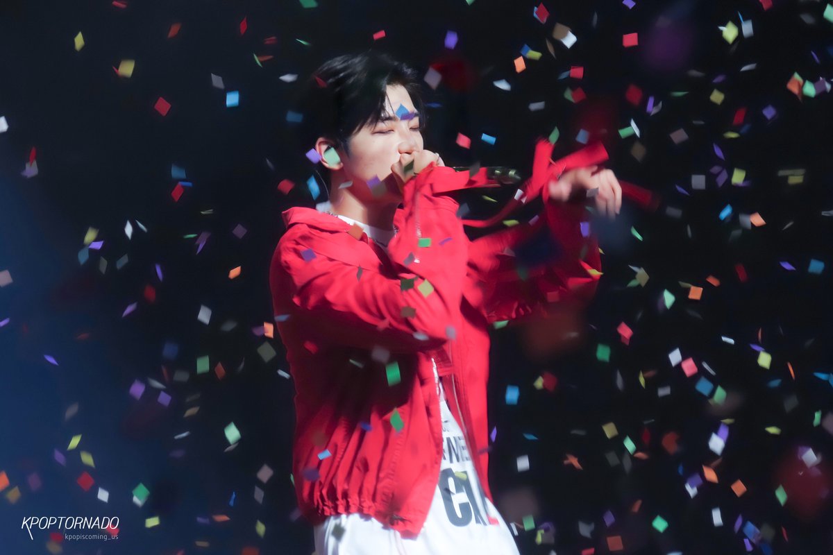 kpopiscoming_us's tweet photo. 220903 SVT Be The Sun Toronto

🎆

#세븐틴           #SEVENTEEN          
#원우  #WONWOO  #ウォヌ   
#BETHESUNwithSVT 
#BETHESUNinTORONTO 
#NowSVT https://t.co/7MQNdWjsZd