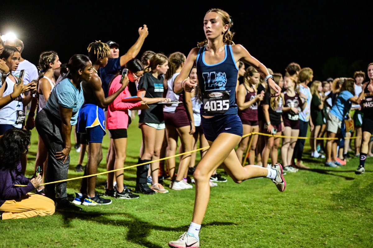 MiamiEliteTC's tweet photo. Lourdes Bobcats won the Ft Myers XC Invitational on Saturday 🏅 Team was led by Olivia Fraga who was 2nd individually running 19:25

--
#xc #crosscountry #running #run #distance #miamitrack #miamirunning #usatf #aau https://t.co/NJ1zHYmzDB