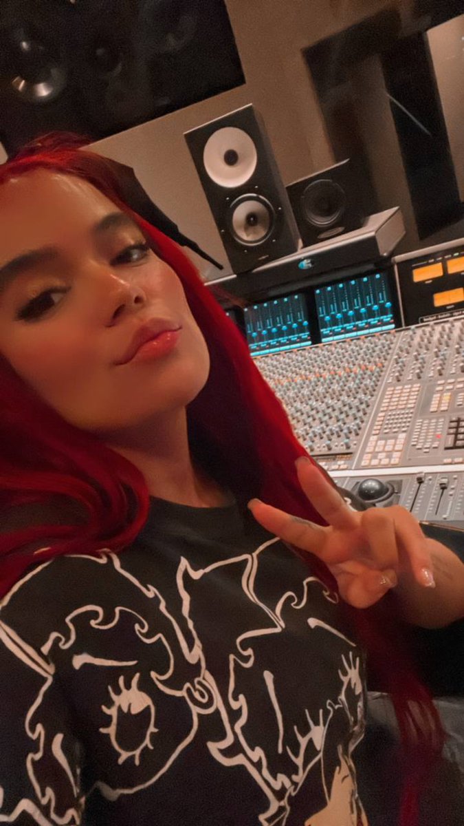 Karol vía telegram ✨