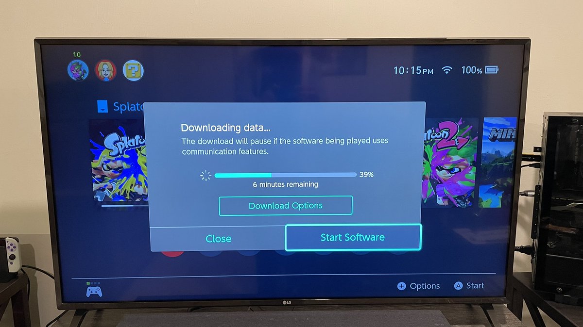 InklingSpike's tweet photo. The time has come… to wait for a game to download… Then it’ll be time! #Splatoon3 https://t.co/ChvAxPkAeQ