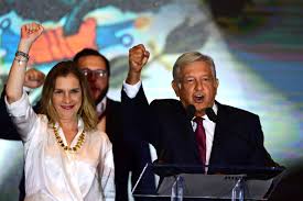 YoAmoaLaCiencia's tweet photo. ¿Por qué está situación no tomó relevancia? 

Por la misma razón por la que no se reportó la desaparición del dinero de la póliza del Gorila Bantú:

Tanya Müller García estaba al frente de la Secretaría del Medio Ambiente y resulta ser prima de Beatriz Gutiérrez Müller. https://t.co/P5xZyqkY31