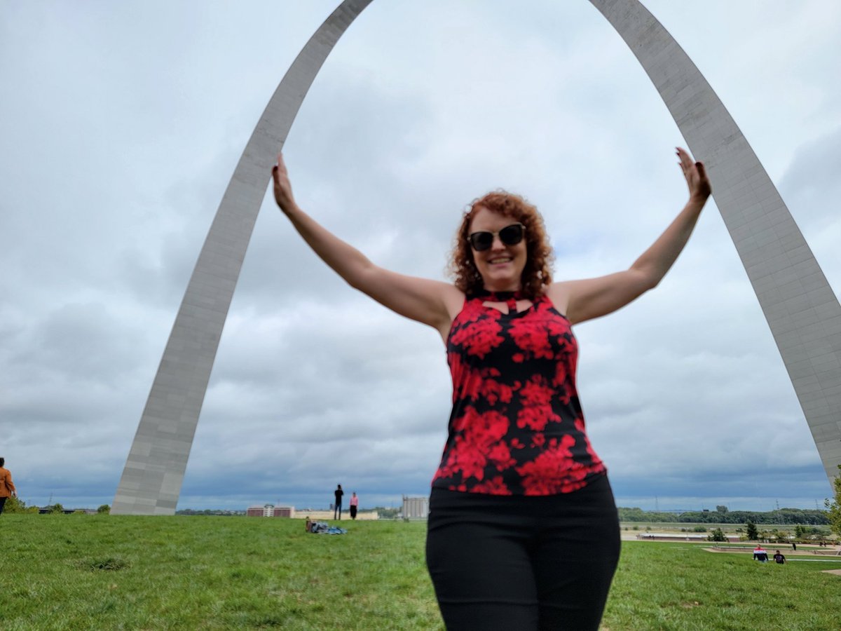 Rose Mastos on Twitter "I got to go to the Arch in St Louis and spend