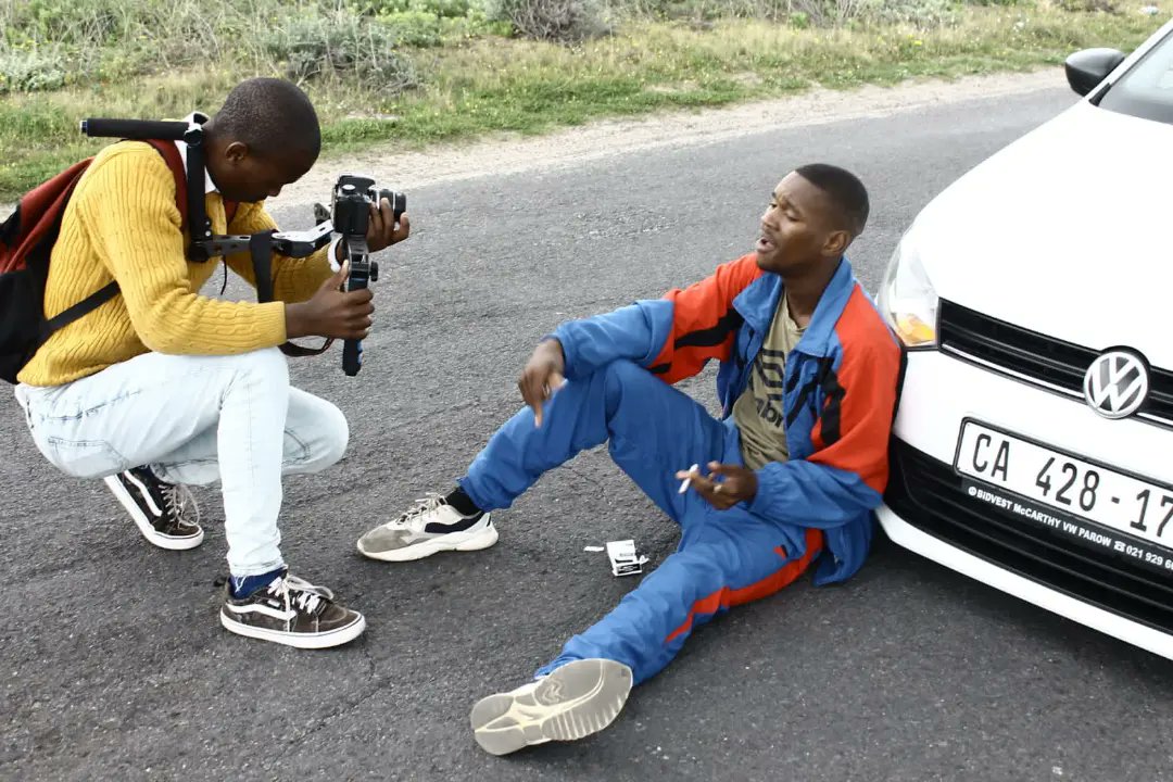 Jay1thousand568's tweet photo. Getting started with my first visual art 🔥🔥🔥 for my EP community conversation 🔥🔥 https://t.co/d52fAMSSZE