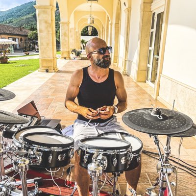 ciro_punzo's tweet photo. #NuovaFotoProfilo https://t.co/ThsVAIAQYo