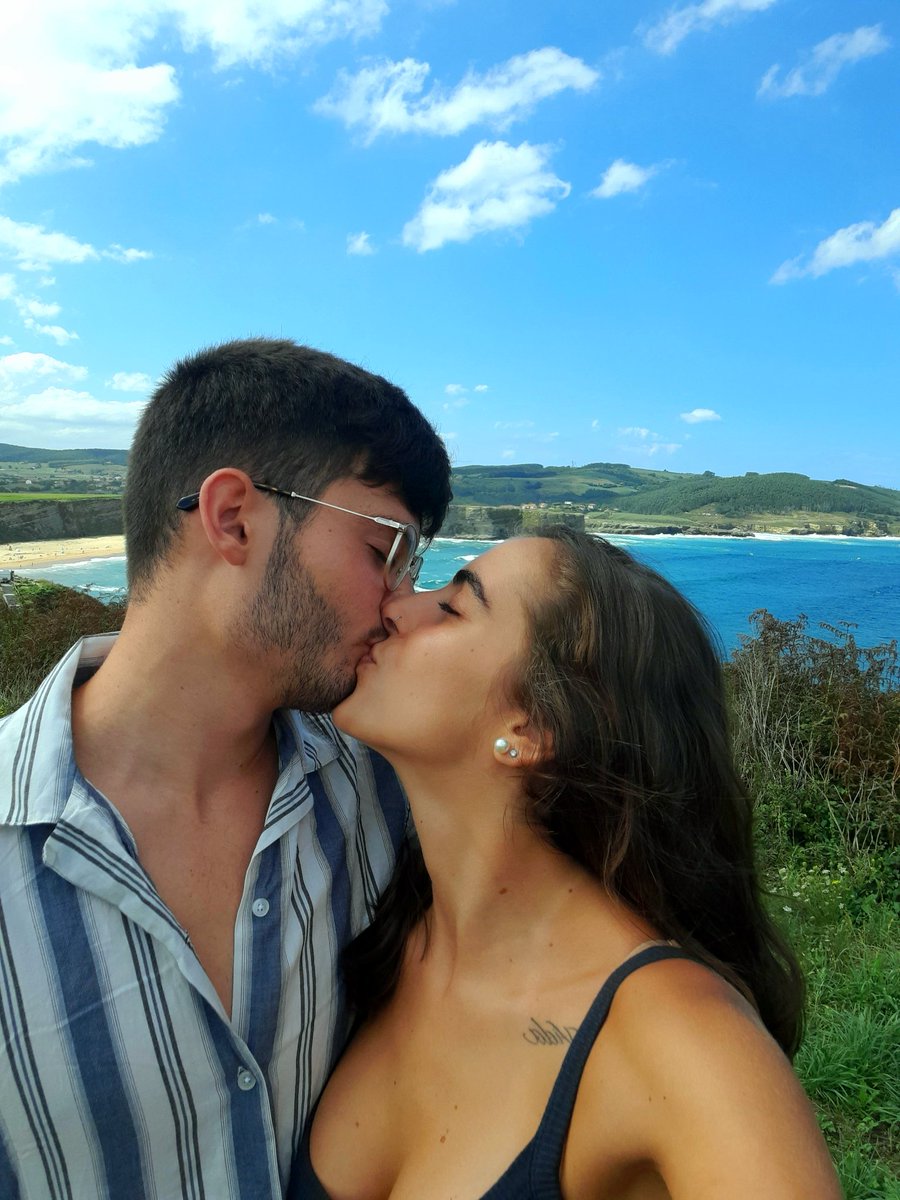 NaoReshh's tweet photo. Santander ❤️ https://t.co/j7BB1e3sFa