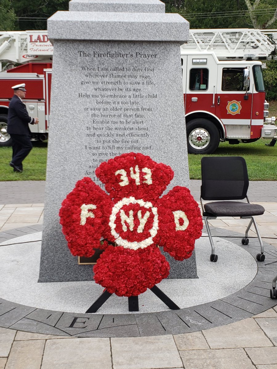 CranstonFire's tweet photo. Rhode Island State Association of Firefighters 9-11 Ceremony
#NeverForget https://t.co/tSCSrbPD0B