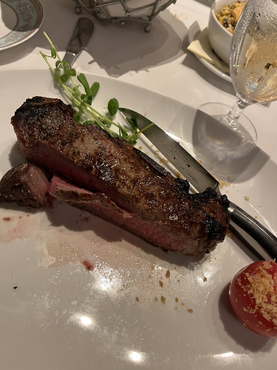 DiningLV's tweet photo. When you can’t decide what to have, you share everything! Excellent food @hanks @GVRcasino #finedining #offthestrip #goodeats #SaturdayNight #steakhouse #martinis #Vegas https://t.co/rpbcfeV6Ma