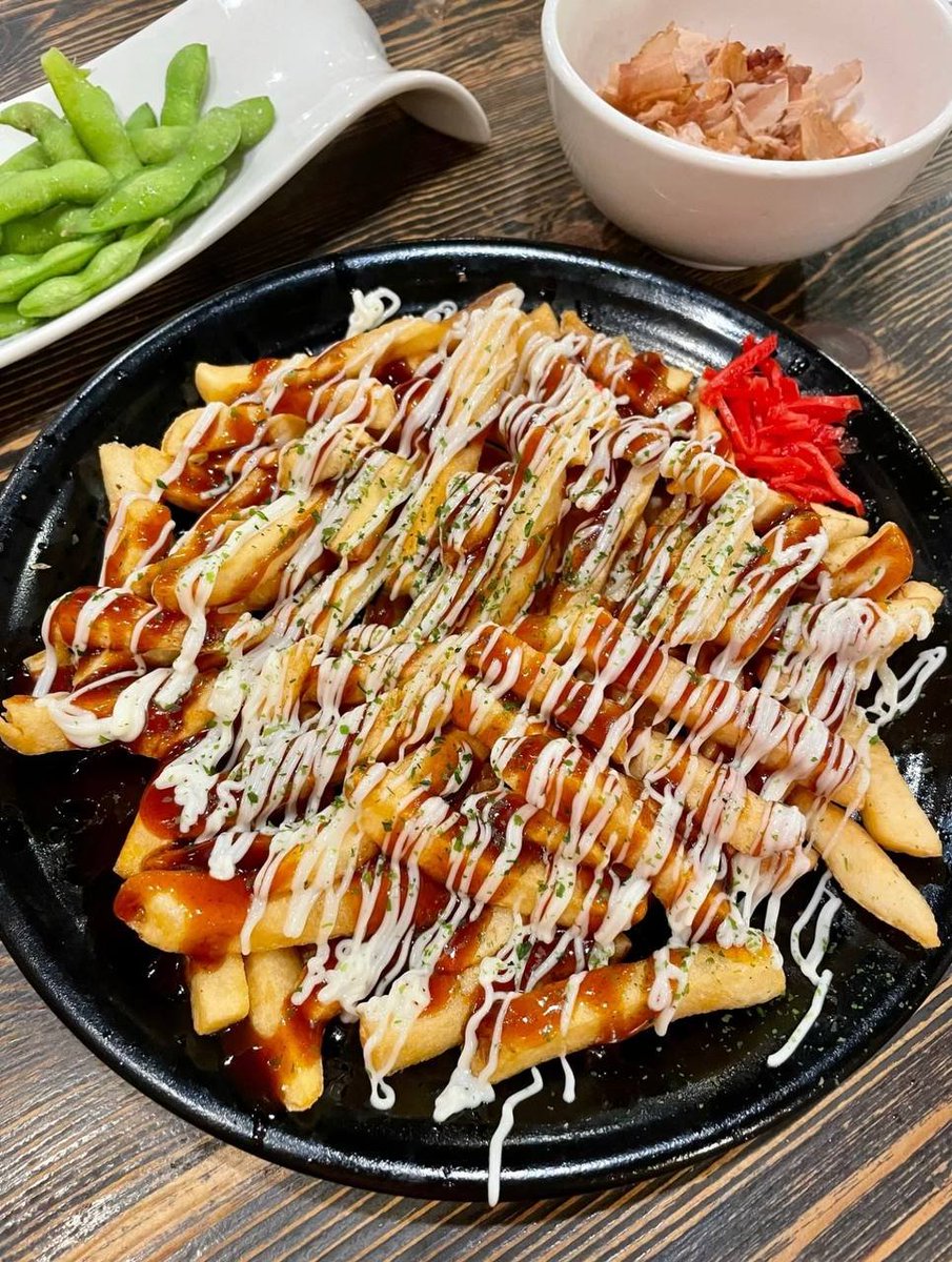 Hanging out with my friends today, when we were hungry, we randomly found a restaurant for a short bite to eat, but the dishes didn't disappoint, it was delicious and looked appetizing hahaha !#gourmet
#folkrestaurant