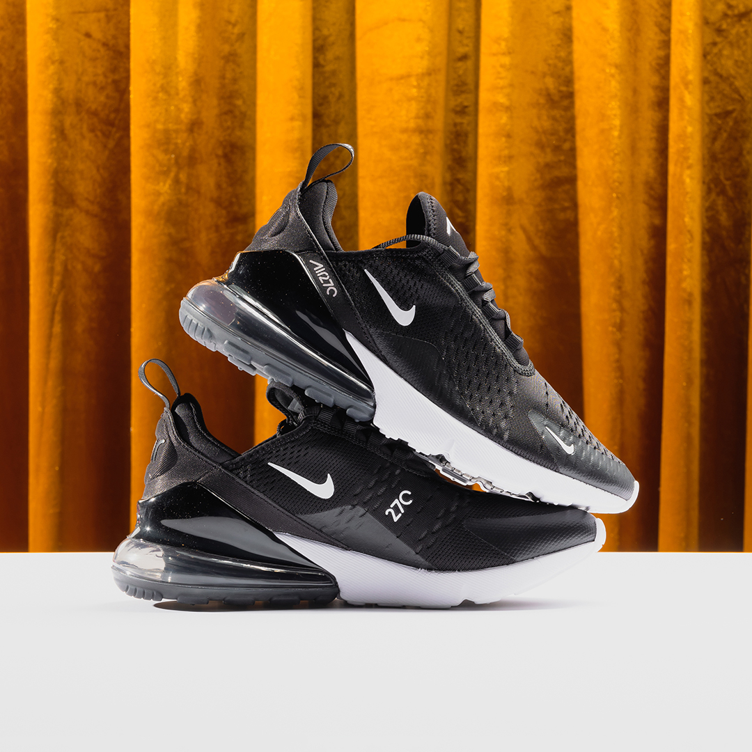Foot Locker Canada on Twitter: "A Nike essential. Shop the #Nike Air Max 270  online &amp; in-store! https://t.co/ddez4eDdID https://t.co/xI2PdiLaP8" /  Twitter