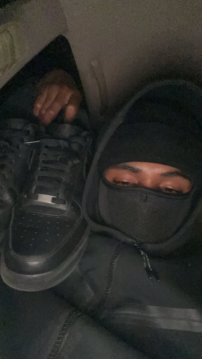 _LeekMoney's tweet photo. Work starts at 11pm tonight 🥷 https://t.co/RBGLvMpmYJ