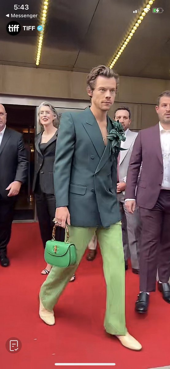 cheesyheadhes's tweet photo. @bbyhunny94 I work like right in front of this theatre and I am not there the fomo rn is unreal https://t.co/xqBZARDbyl
