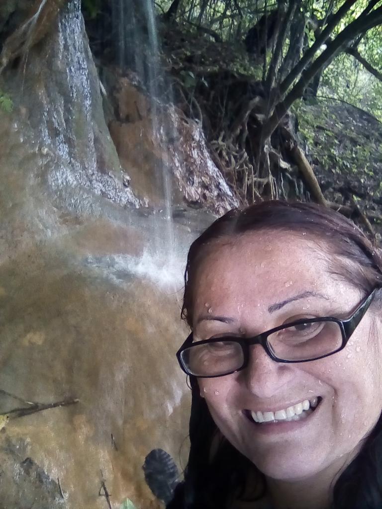 LuqueOmaira's tweet photo. Heyyy! Les comparto imágenes de mi campo hermosooooooo.
#Bitubu
#Chejende
#Trujillo https://t.co/ALVGUdFIgE