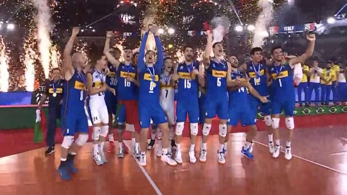 Oggi c'è decisamente più gusto ad essere Italiani. Che spettacolo, ragazzi! 🇮🇹

<a href="/Federvolley/">Federvolley ⭐️⭐️⭐️⭐️⭐️⭐️⭐️</a> #PoloniaItalia #MWCH2022