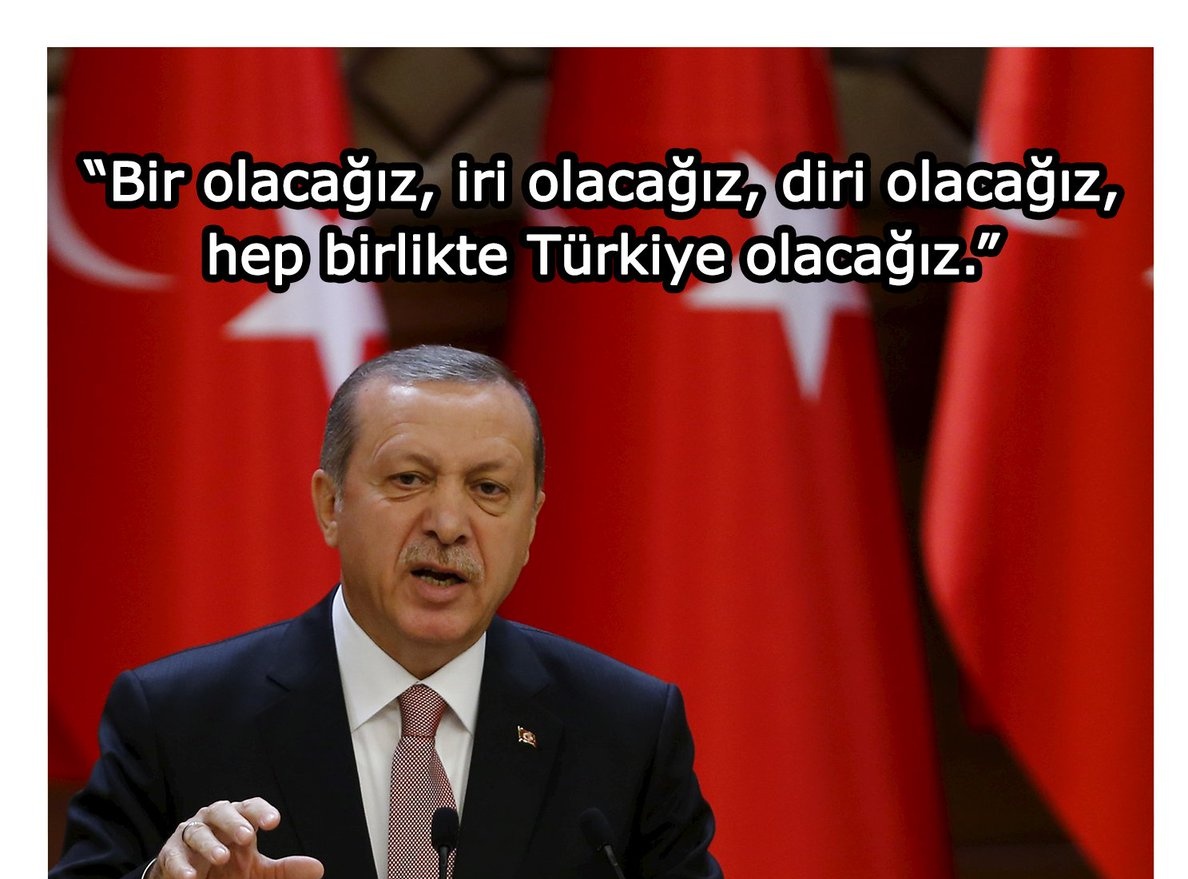 Şaka gibi ya..
Tiyatroya bak, komedi gibi parayla tutulmuş üç kuruşluk adamlar kalkmışlar bu sırtlana "Bozkurt" deyip, onu Reis'in sözleriyle de gaza getiriyorlar.

Yine çalarak kazanacaklarını zanneden enayiler...

Bozkurt MHP'nin, Türkündür, o sözler Reis'in #SenKimsinKeMal