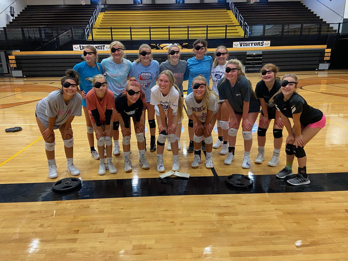 Eagles_VBall's tweet photo. This year’s Serving Up a Cure is extra special!  Our very own Emma Brune is a childhood cancer survivor.  Emma battled retinoblastoma and as a result is blind in her right eye.  Emma certainly knows how to overcome adversity, and she amazes us every day💛 https://t.co/inp8u90A9M