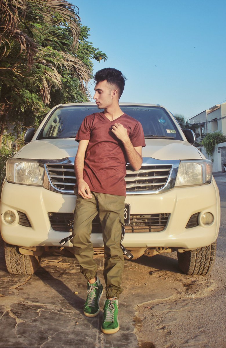 mafiaking690's tweet photo. #waleedkhan #waleed #waleedafridi #thewaleedafridi #waleedkhanyoutuber https://t.co/ZQSgSrGeHc