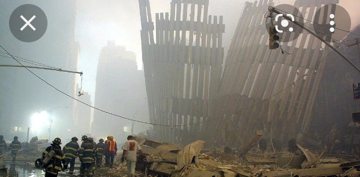 FrankLussk's tweet photo. Thankful to those not lost, close calls &amp; love to those lost. Cannot say thank you enough to all the helpers on #9/11 #PatriotDay #heroes #TwinTowers #MinoruYamasaki #NYC https://t.co/yDc07VUlGR